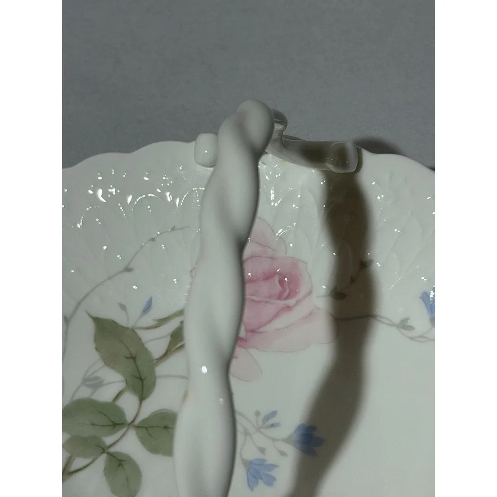 Mikasa April Rose B2053 Bone China Basket Pink Floral Twisted‎ Handle Japan